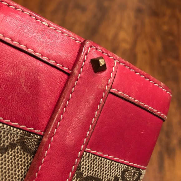 💰SOLD-Auth GUCCI RARE red studded monogram wallet - Picture 5 of 10